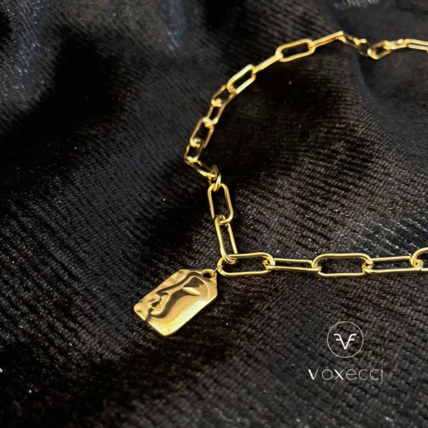 Artboard 1_result Abstract Portrait Necklace