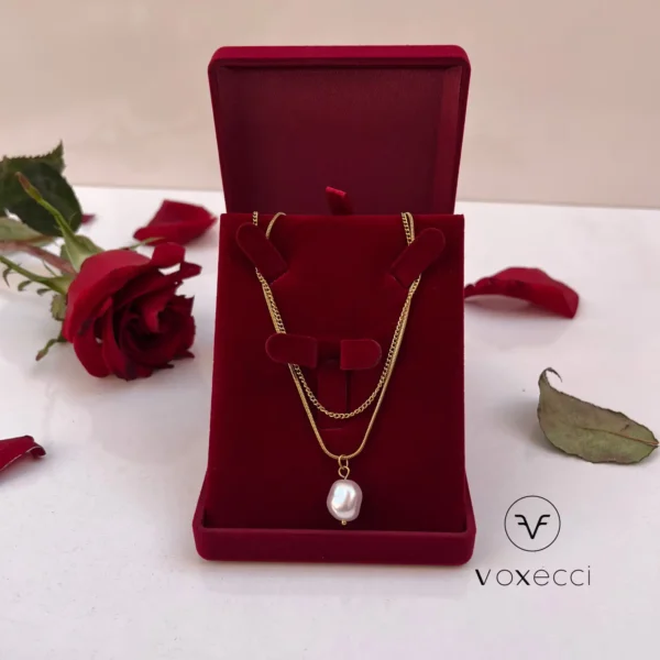main image pearl stainless steel necklace displayed on a luxury gift box
